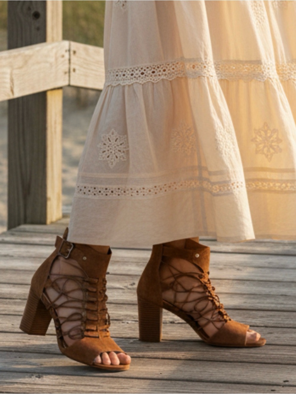 Boho Western Coastal Cowgirl Suede Lace-Up Heels by Vince Camuto Size 9